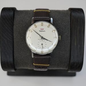 Vintage 1970s Waltham White Dial Crystal Sticks Leather Manual Wind Wrist Watch